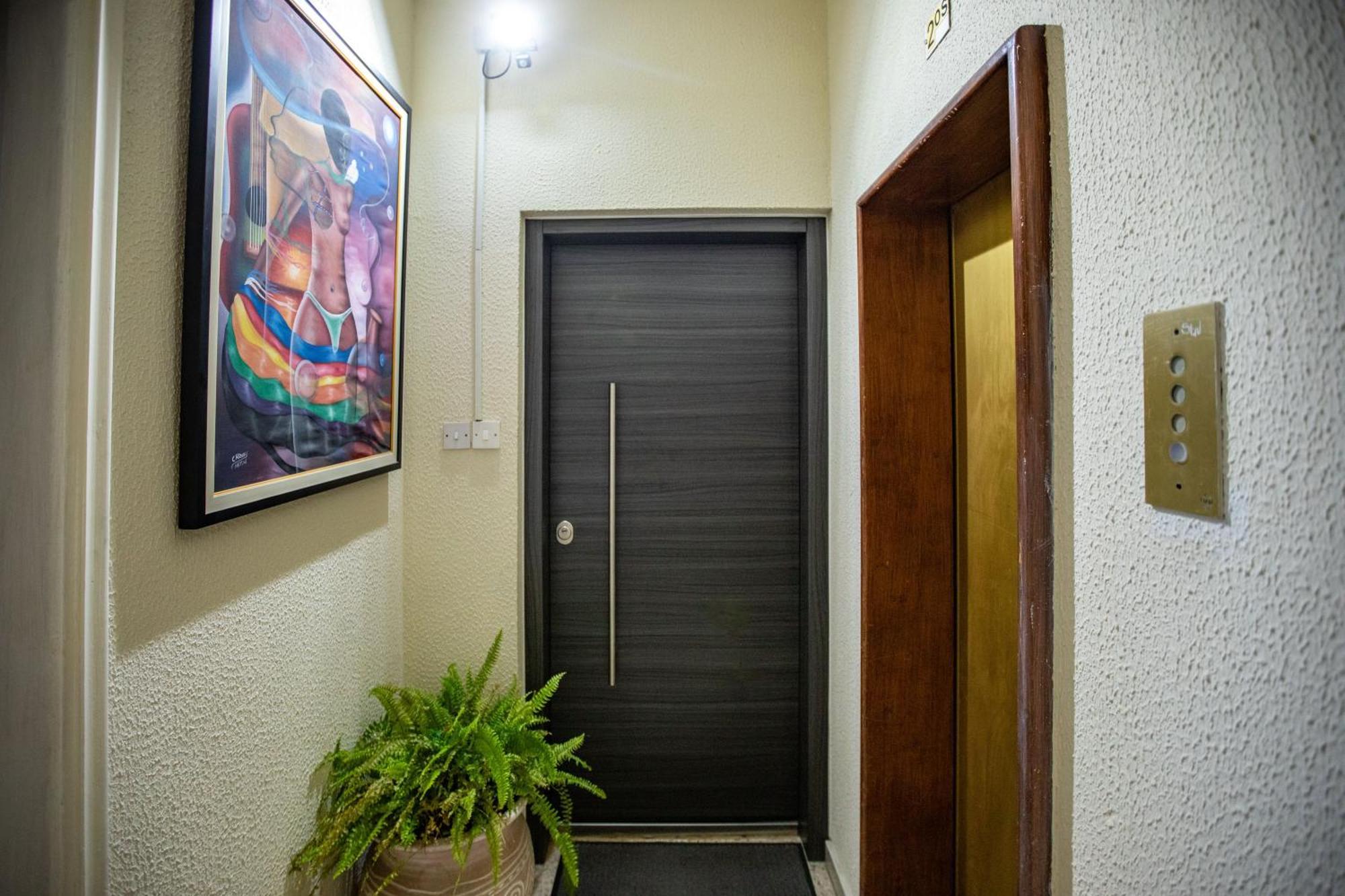 Neapolis Residence Spacious Quiet Near Beach Limassol Kültér fotó